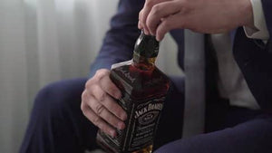 Jack Daniel’s:10 Fascinating Facts About the World’s Best-Selling Whiskey (#6 is Quite Pleasing)