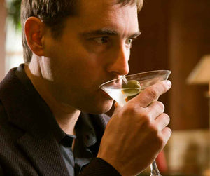 How to Make a Martini (Plus 6 Variations Every Gentleman Should Try)